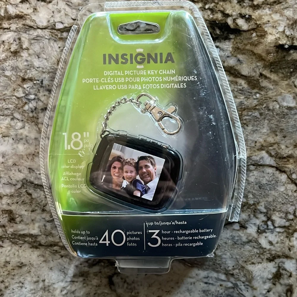 Insignia Digital Picture Key Chain